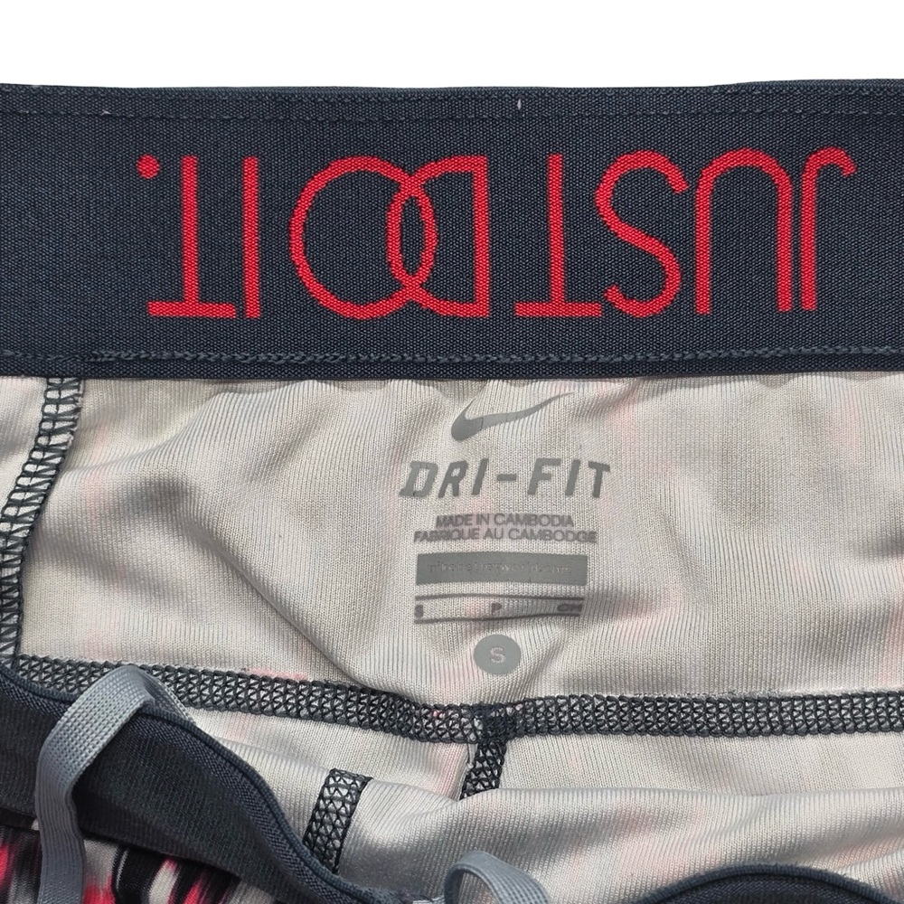 Nike Dri-FIT Cropped Leggings‎ Athletic Printed Black Pink Women’s S - Picture 3 of 9